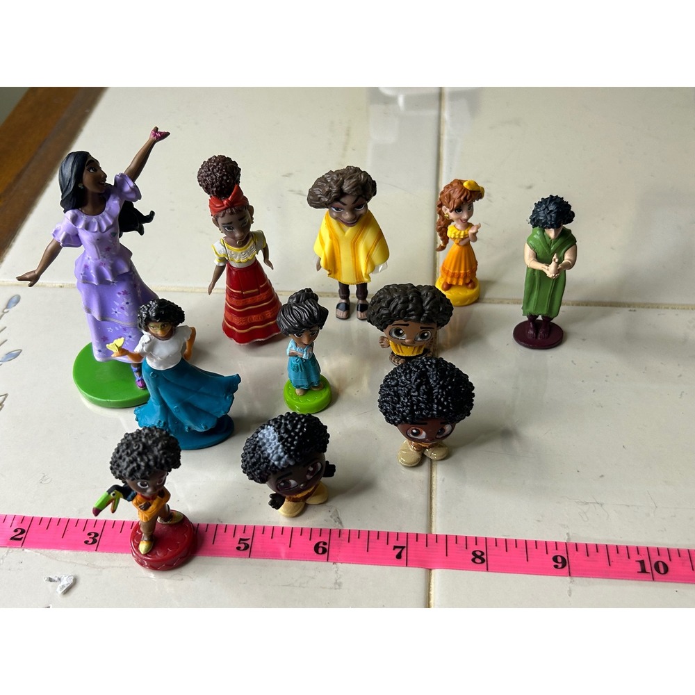 Disney Encanto Family Mini Figures Set of 11 Isabela Luisa Mirabel Bruno Antonio